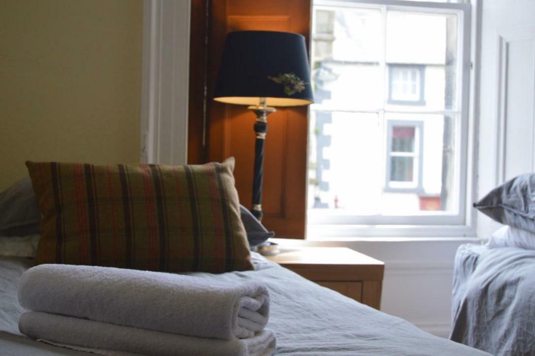 John Buchan House, 피블스 외부 사진